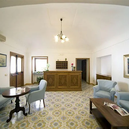 Hotel Da Raffaele Ísquia