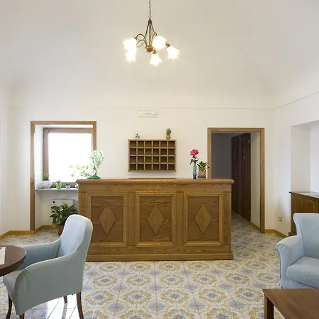 Da Raffaele Отель Искья