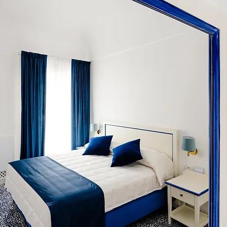 فندق Da Raffaele 3*