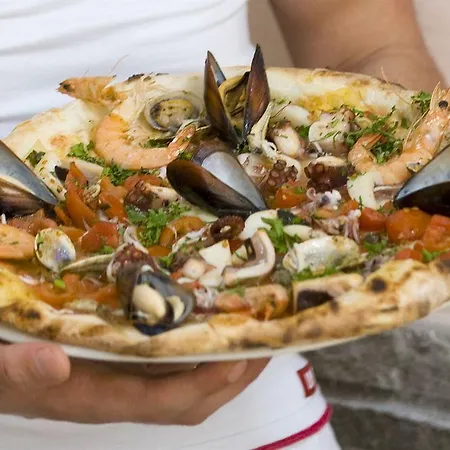 فندق Da Raffaele